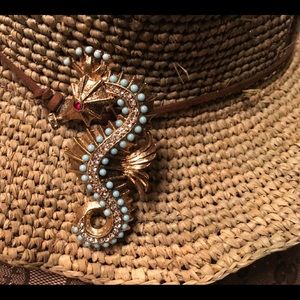💋SOLD💋Vintage HATTIE CARNEGIE Seahorse Brooch